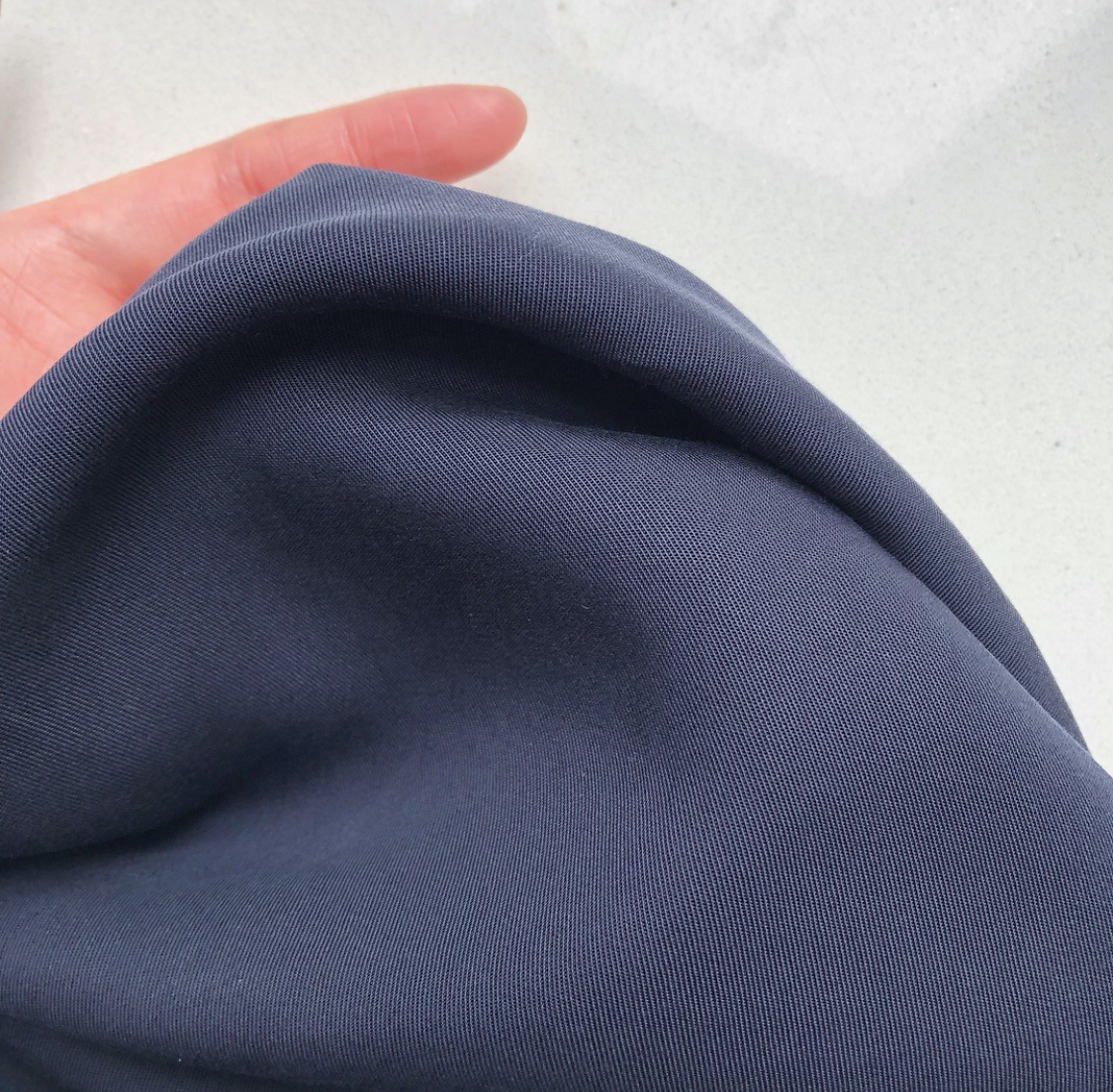 新款韩国简约优雅V领小性感泡泡袖短袖连衣裙高腰品质女(图3)